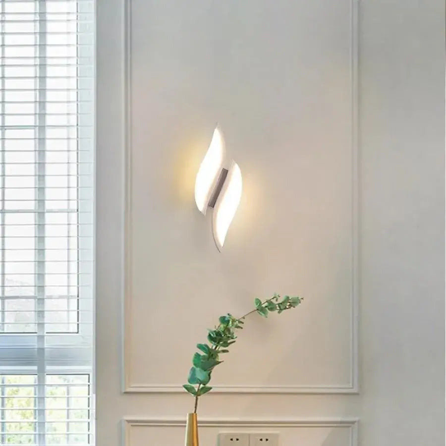 Augusta LED nástenné svietidlo, 16W, biele, studené/teplé/neutrálne svetlo Vnútorné nástenné svietidlá Predvolený názov Alessandro Design