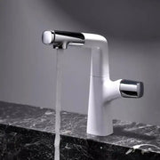 Umývadlová batéria s výsuvnou sprchou, sanitárna mosadz, chróm a biela, MP016B/C Kúpeľňové batérie Predvolený názov Alessandro Design