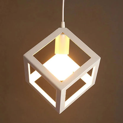 Lustra Forma Cub, STRUKTUR Cluster, 3xE27, Alb, Metal Lustre Industrial Default Title Alessandro Design