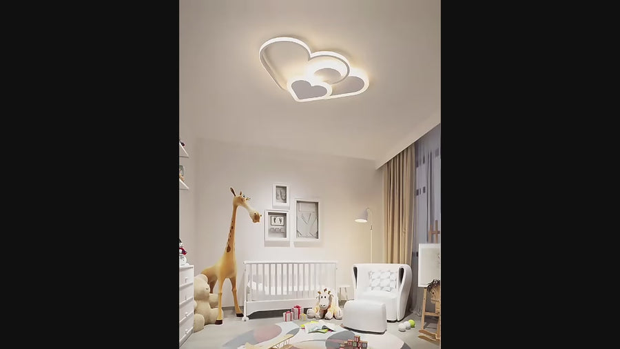 LED luster s diaľkovým ovládaním AMI 48W, 3 srdiečka, studené/teplé/neutrálne svetlo, stmievateľné, biela